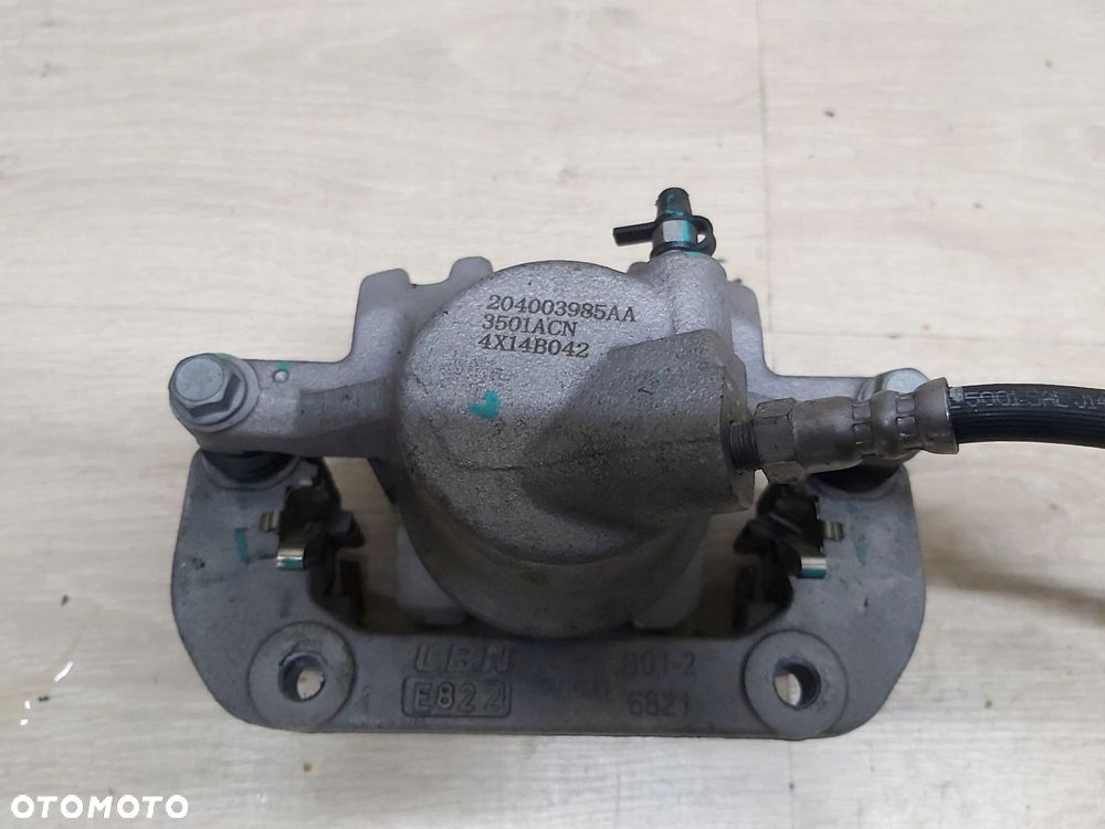 OMODA 5 E5 C5 zacisk prawy przód jarzmo 204003985AA - 4