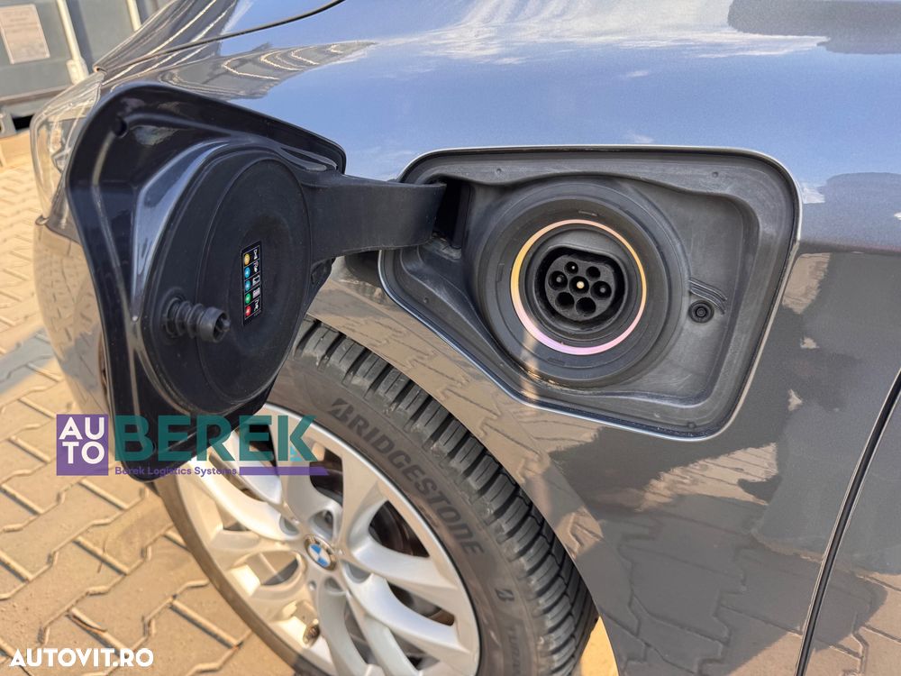BMW Seria 2 218i AT - 18