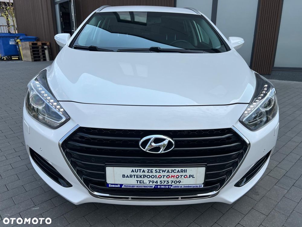 Hyundai i40 Kombi blue 1.7 CRDi DCT Premium - 12