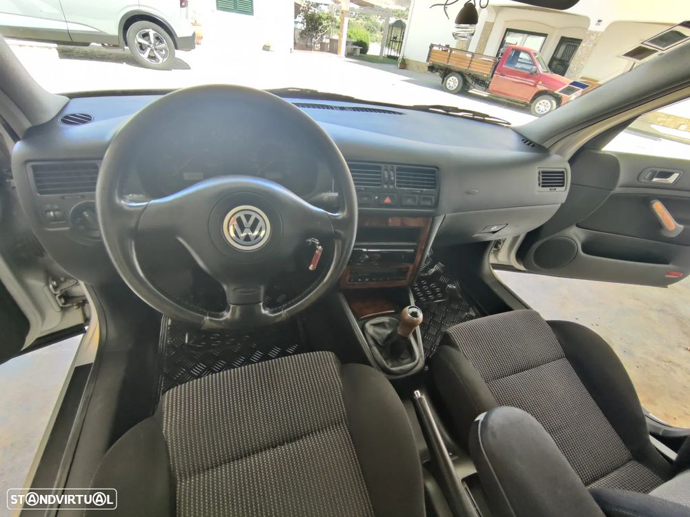VW Bora 1.9 TDi Highline - 7