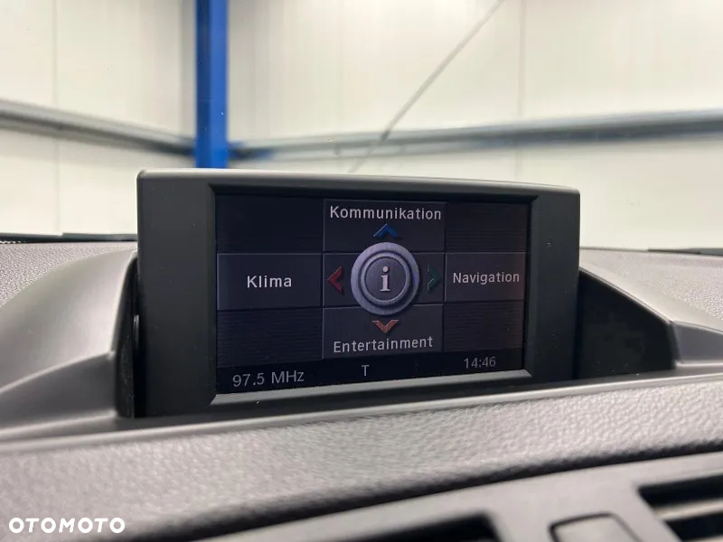 BMW Seria 1 120d - 24