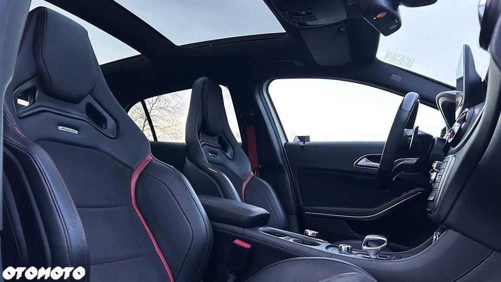 Mercedes-Benz GLA - 7