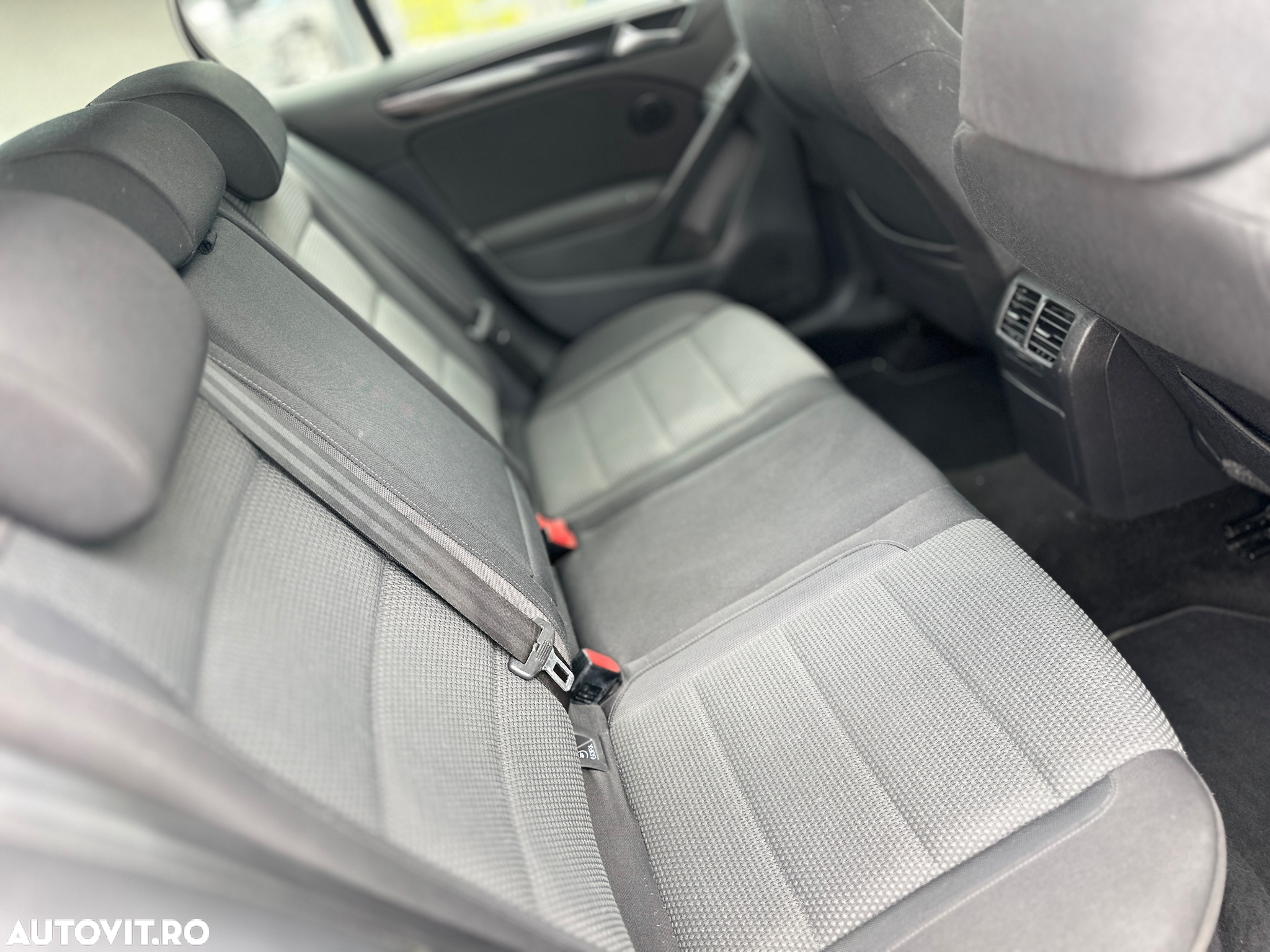Volkswagen Golf 1.4 FSI Trendline - 7