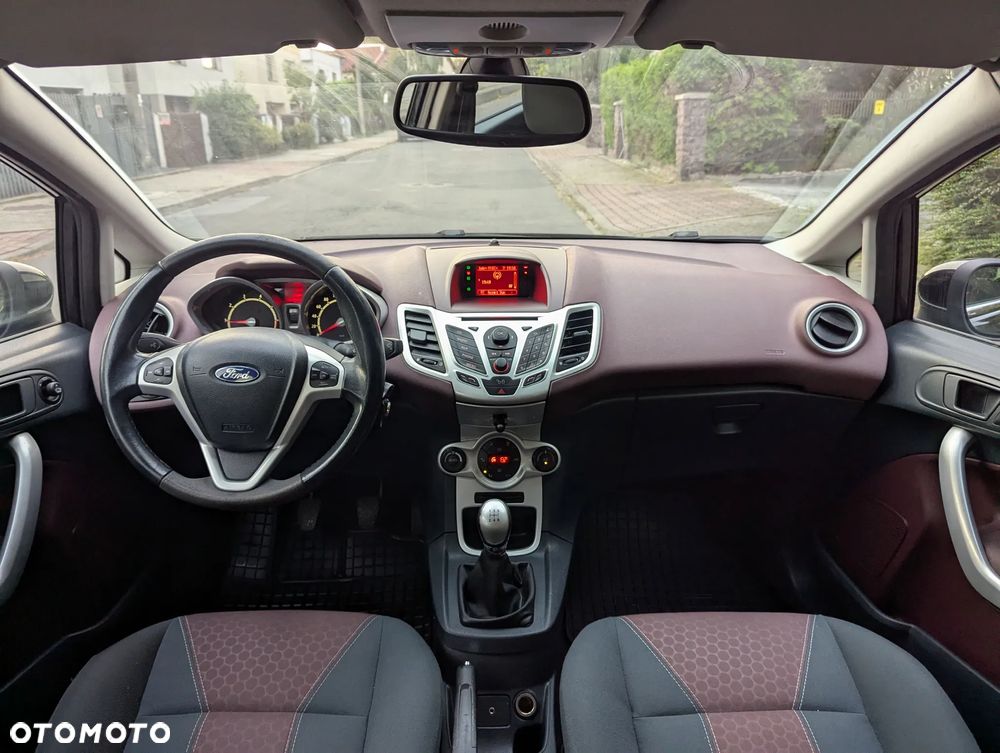 Ford Fiesta 1.4 Ghia EU5 - 17