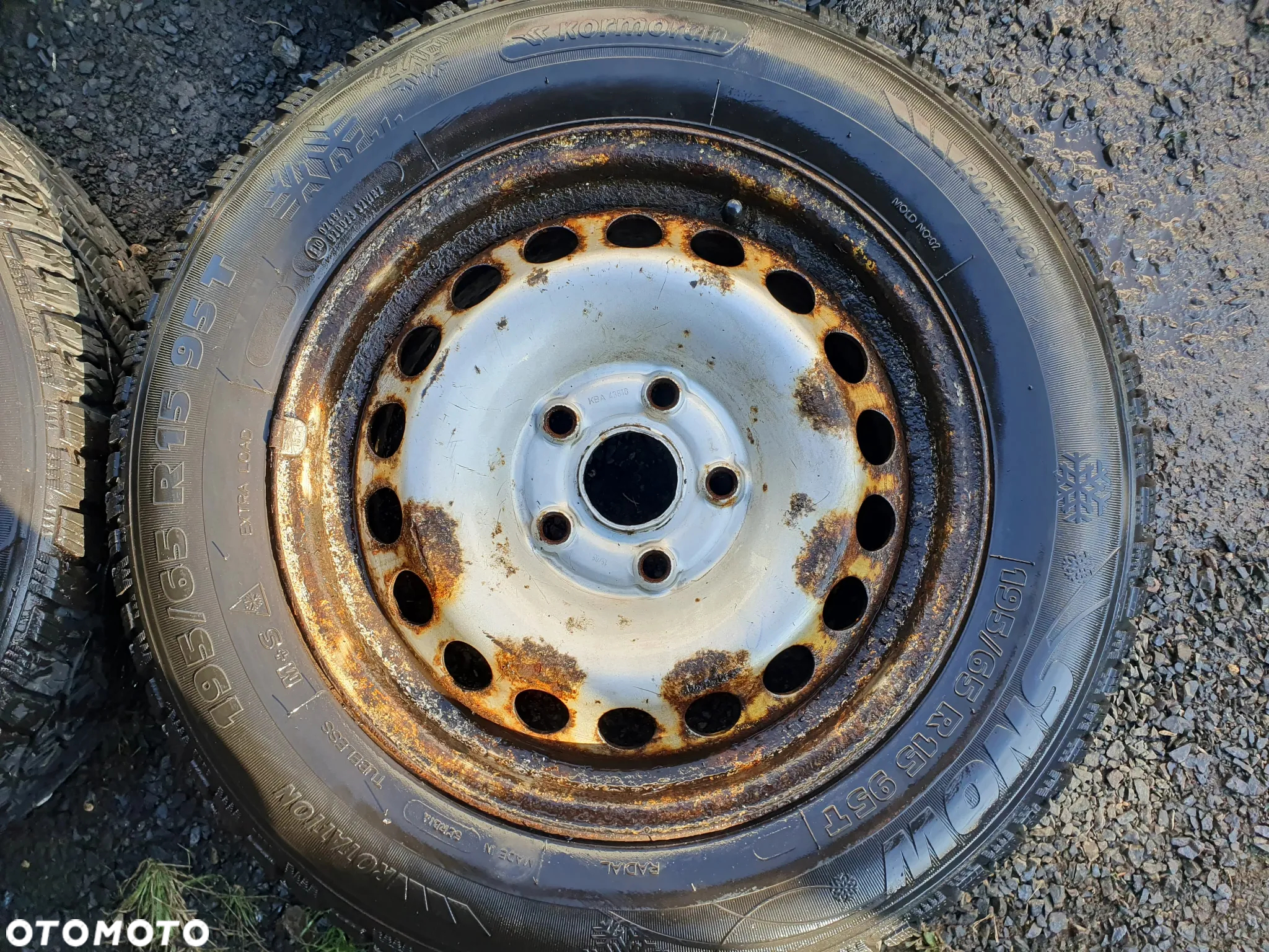 PASSAT B5 4X KOŁA FELGI 15" 5x112 OPONY ZIMOWE KORMORAN 195/65/R15 OK. 7mm 2x2017r 2x2020r VOLKSWAGEN - 3