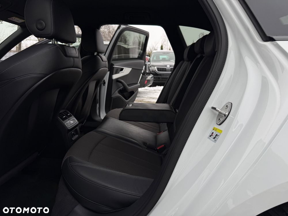 Audi A4 Avant 40 TDI S tronic S line - 26