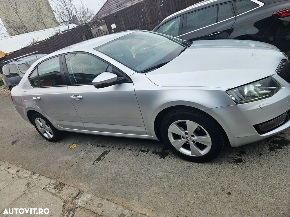 Skoda Octavia - 2