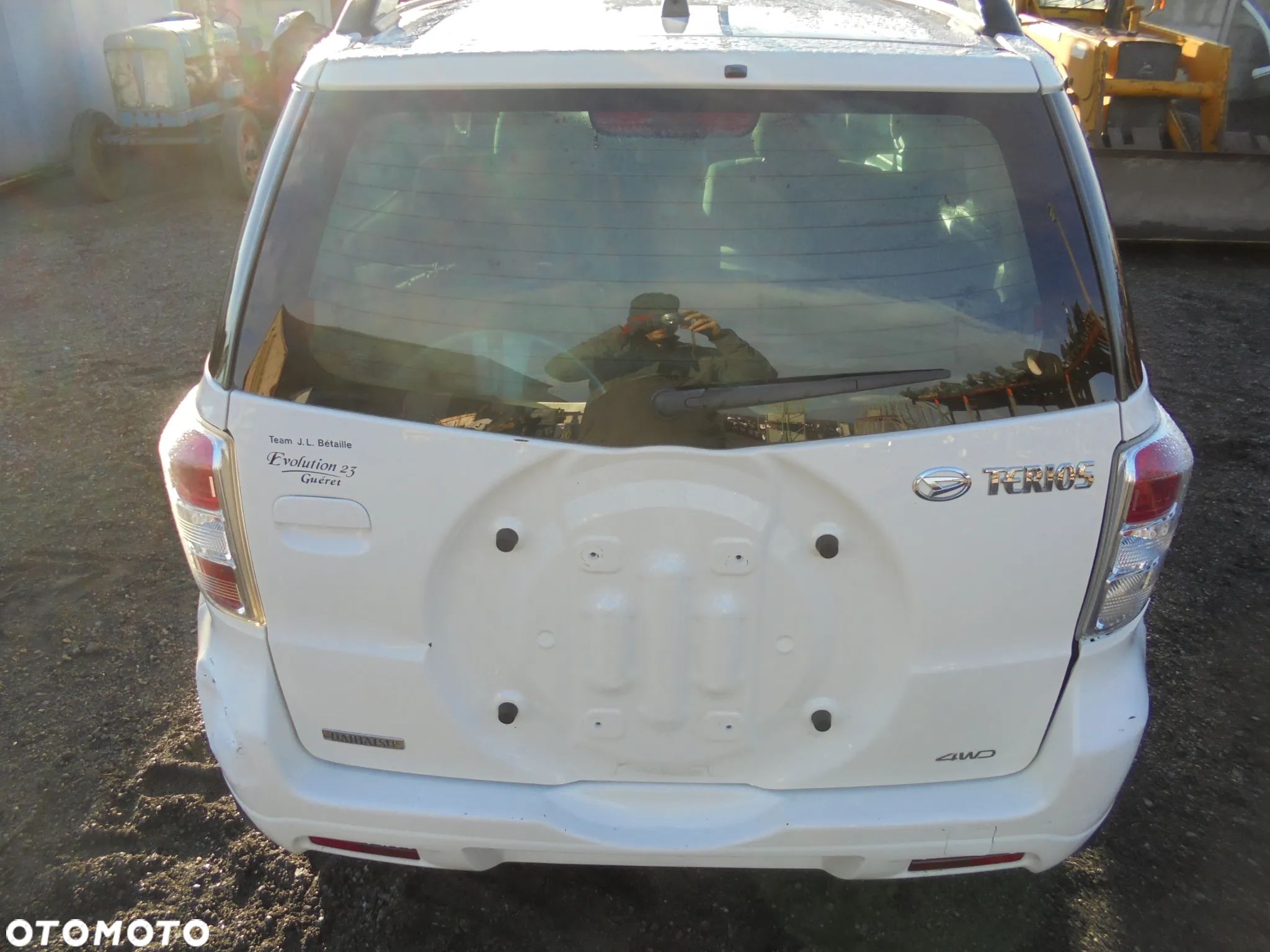 DAIHATSU TERIOS II 1.5 06-09 TYLNA KLAPA BAGAŻNIKA ŁADNA - 1