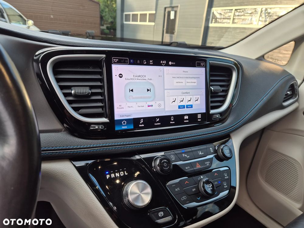 Chrysler Pacifica - 10