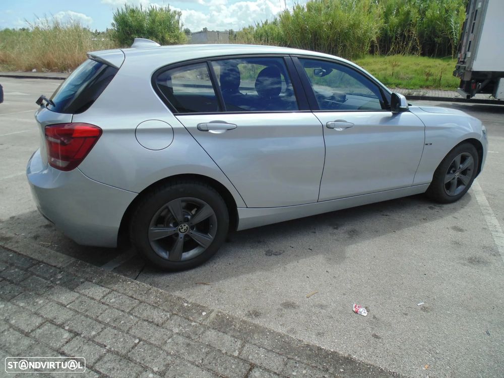 BMW 118 dA Line Sport - 11