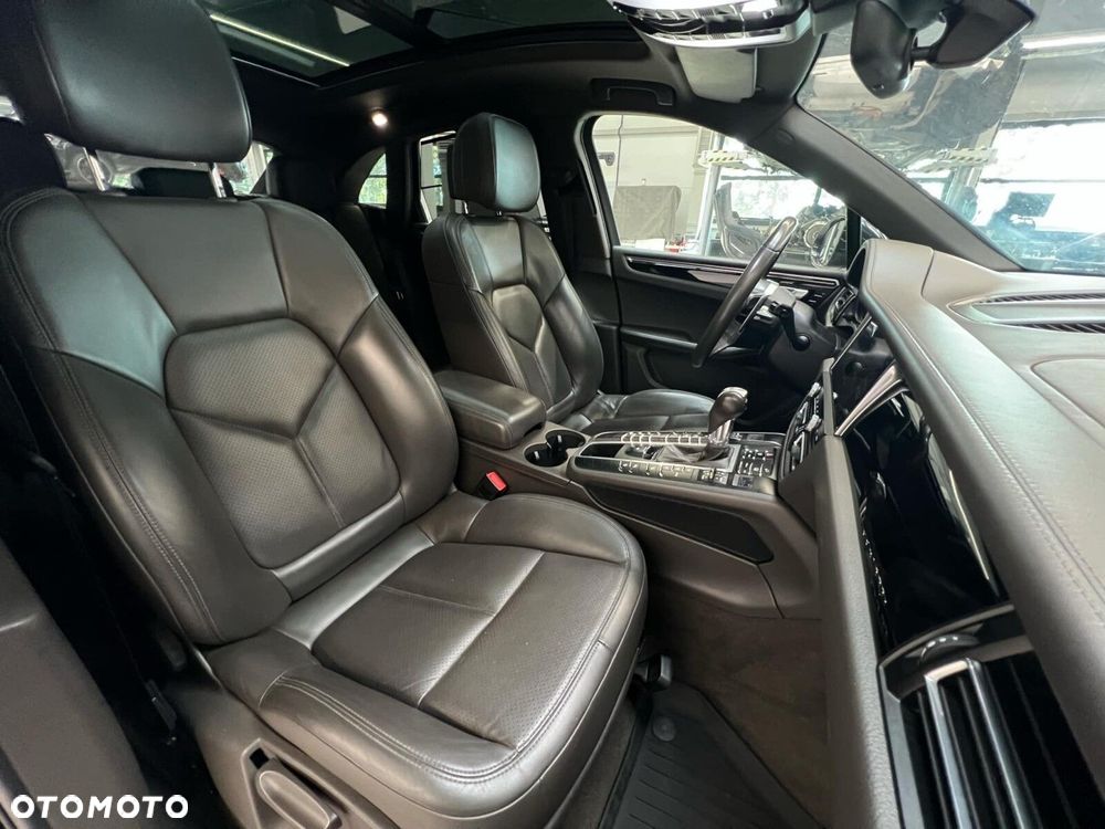 Porsche Macan - 17