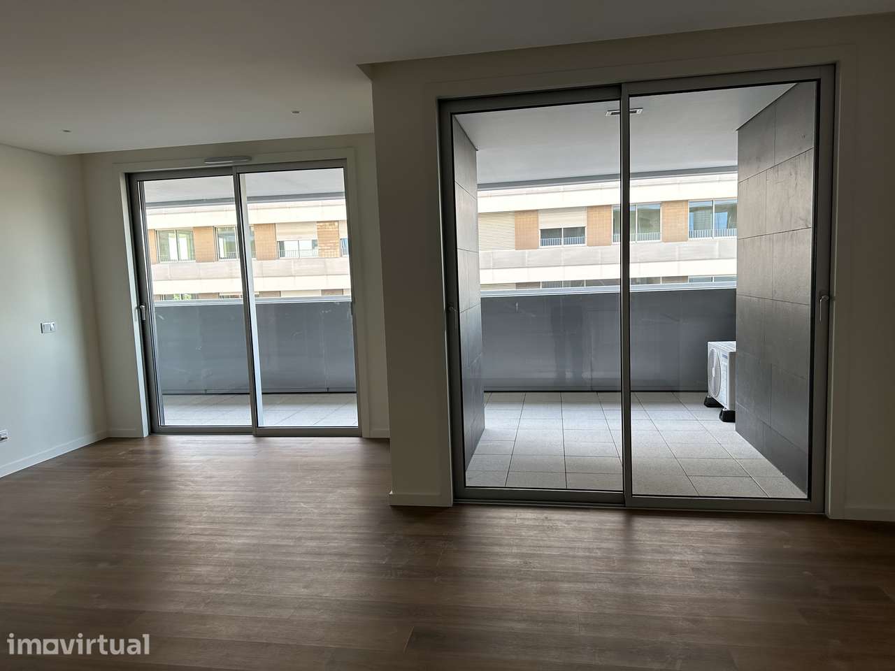 Apartamento T1 Novo | Condomínio Verde Vale | Maia - Grande imagem: 5/17
