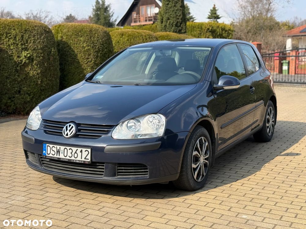 Volkswagen Golf - 1