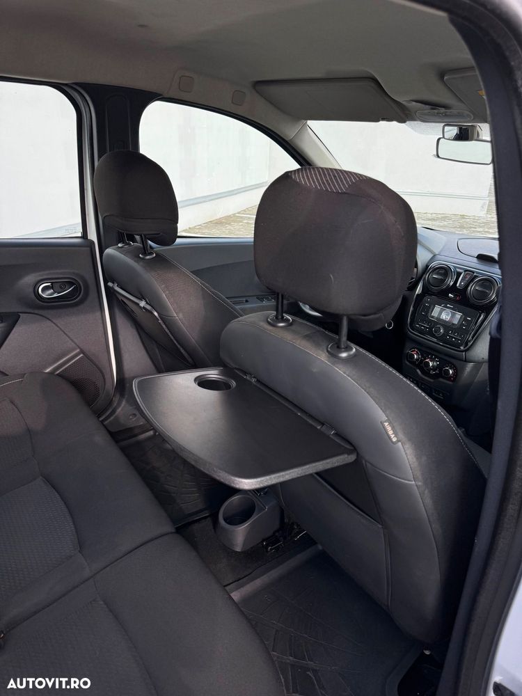 Dacia Lodgy 1.5 dCi Stepway - 11