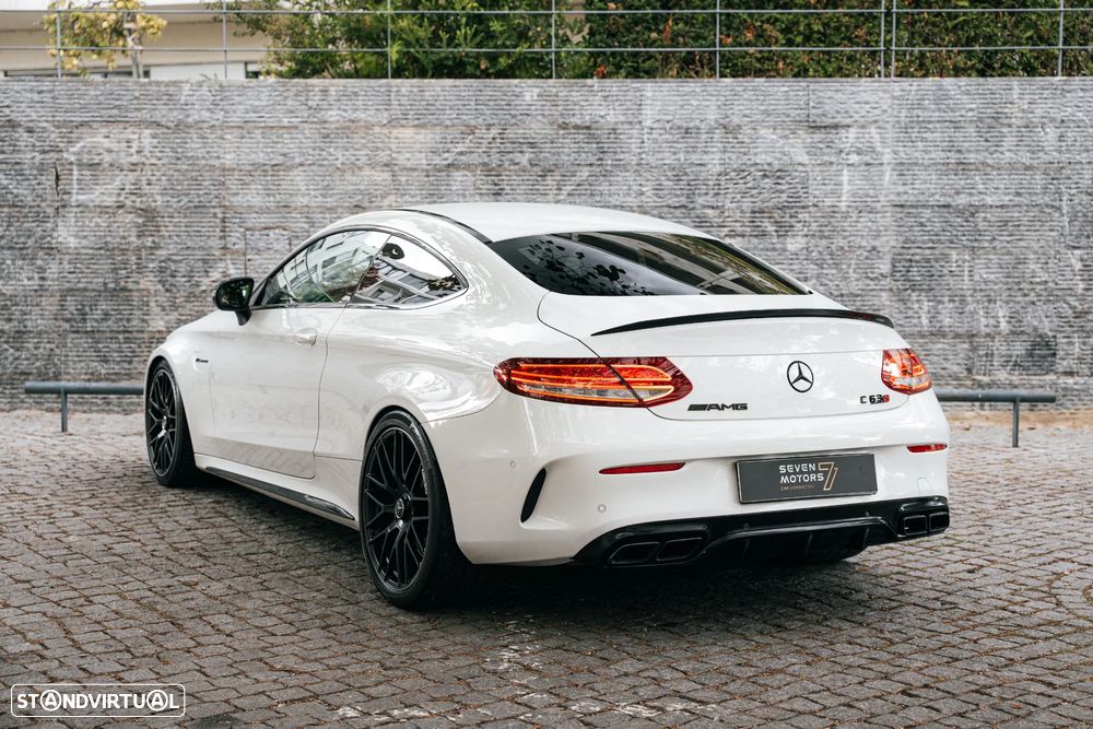 Mercedes-Benz C 63 AMG Standard - 17