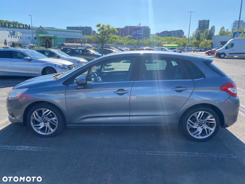 Citroën C4 e-HDi 110 Exclusive - 10