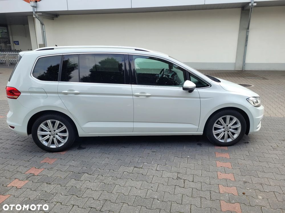 Volkswagen Touran 1.8 TSI BMT Highline DSG - 11
