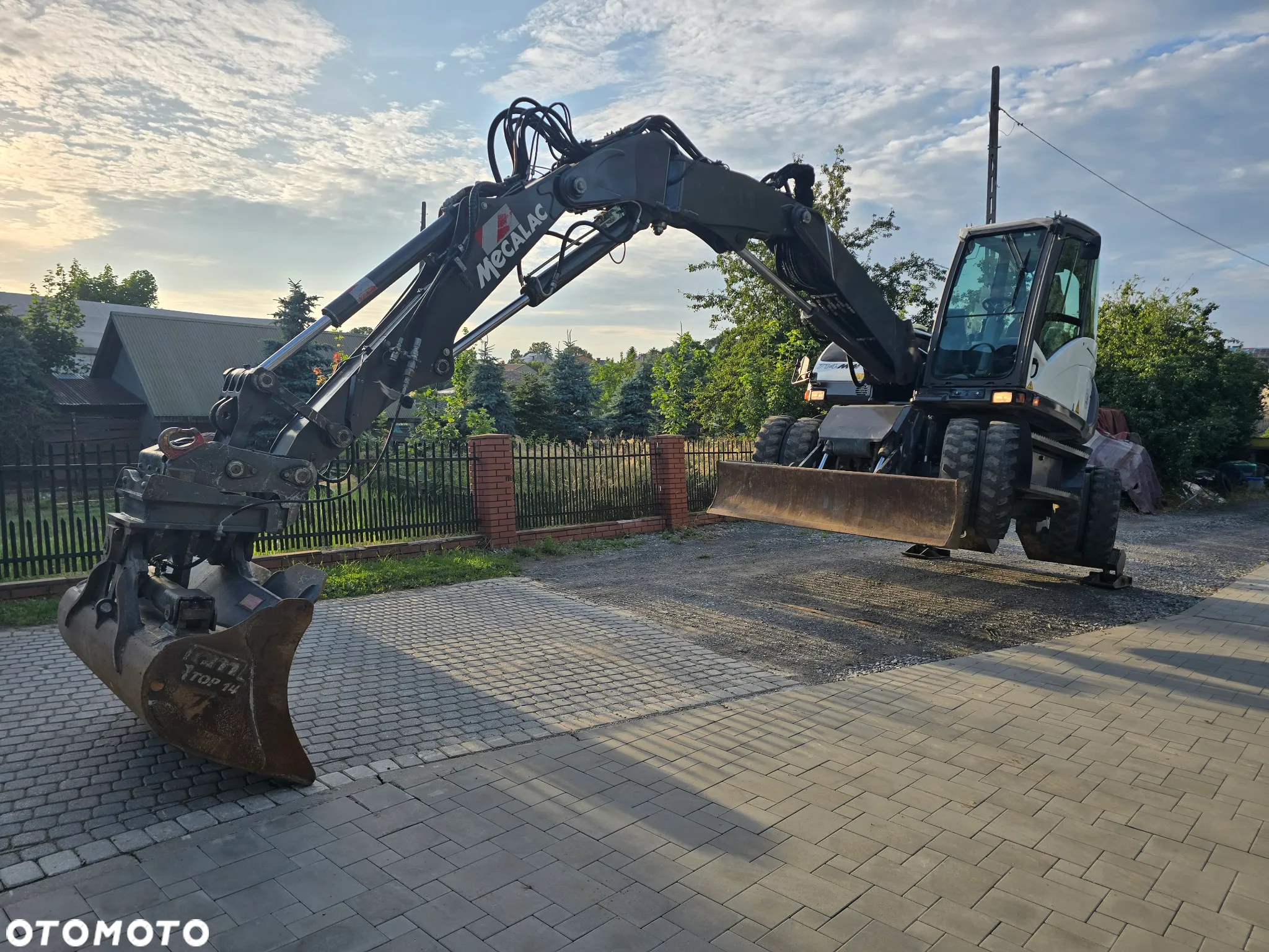 Mecalac 714MWe - 13