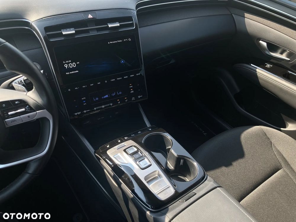 Hyundai Tucson 1.6 T-GDi HEV Executive 2WD - 17