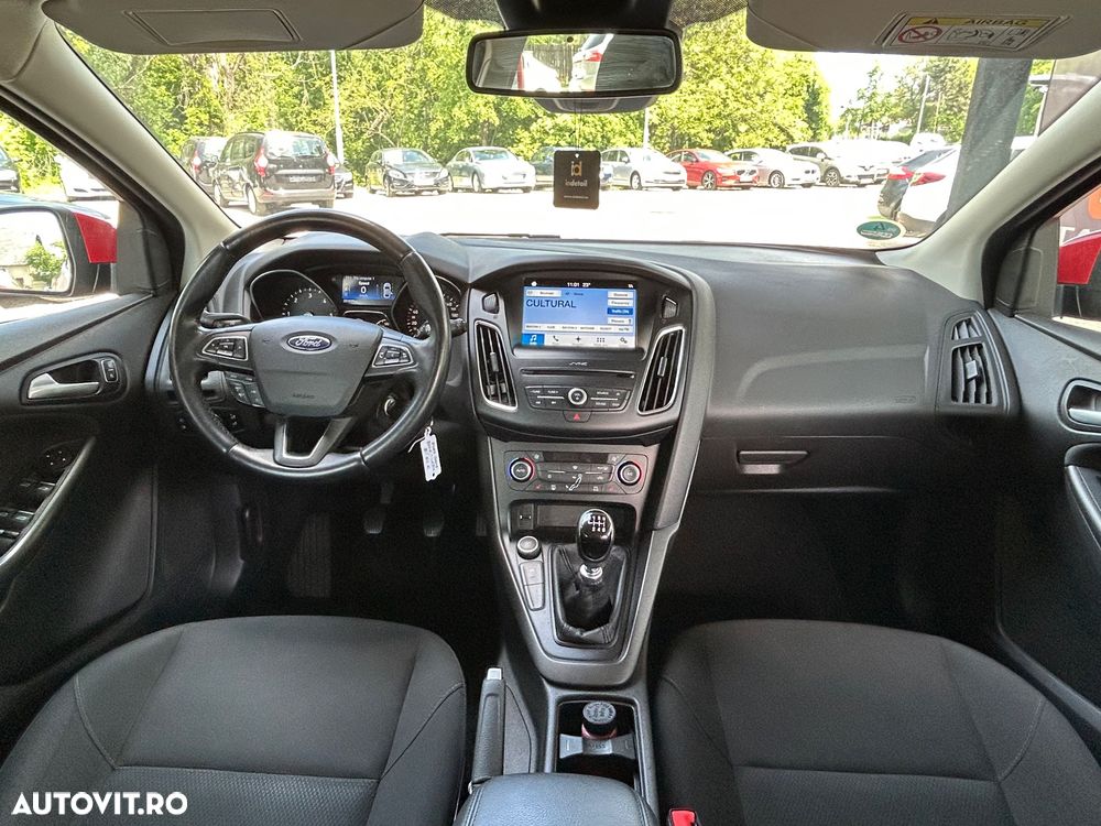 Ford Focus - 6