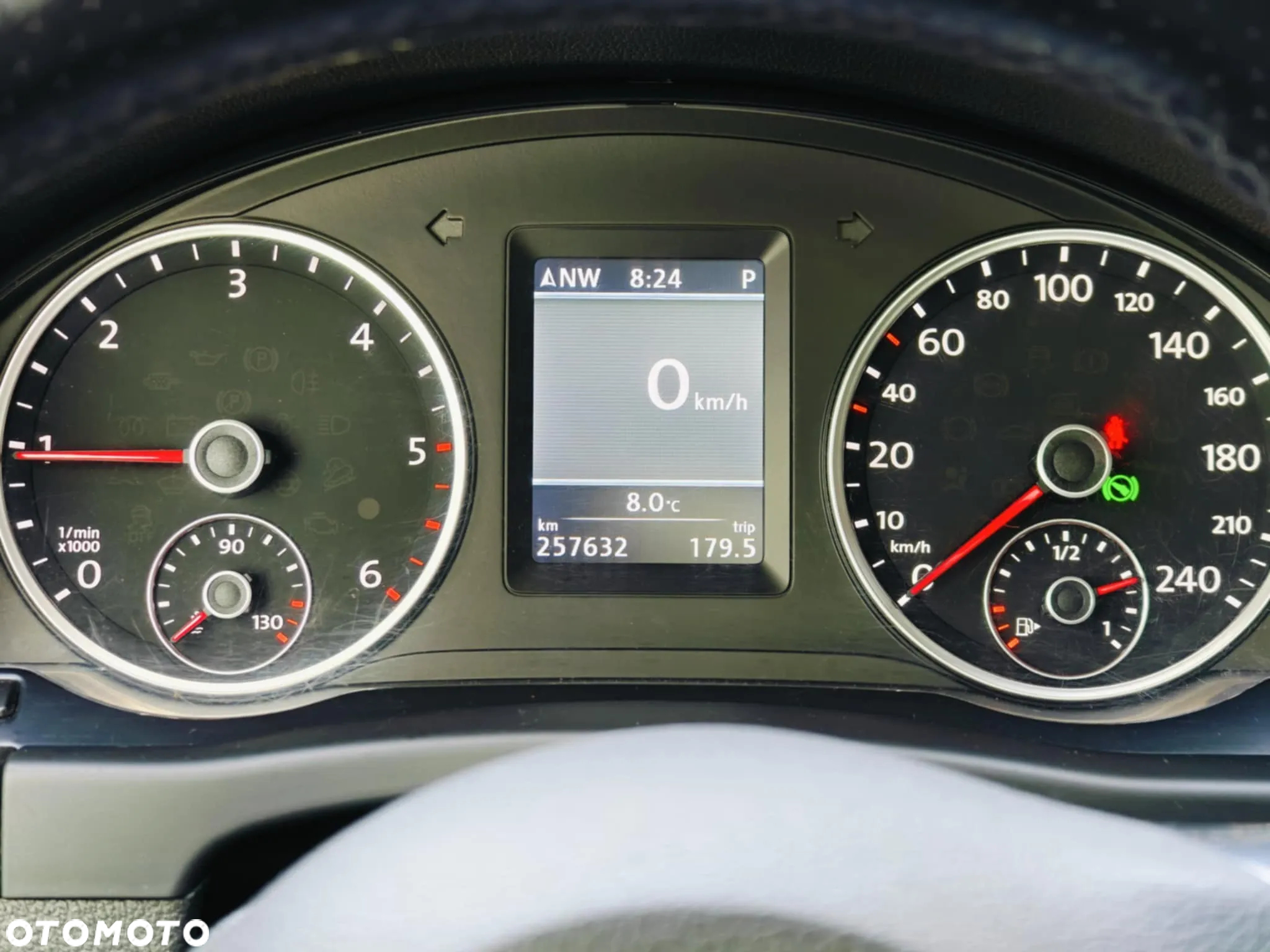 Volkswagen Tiguan 2.0 TDI 4Mot R-Style DSG - 11