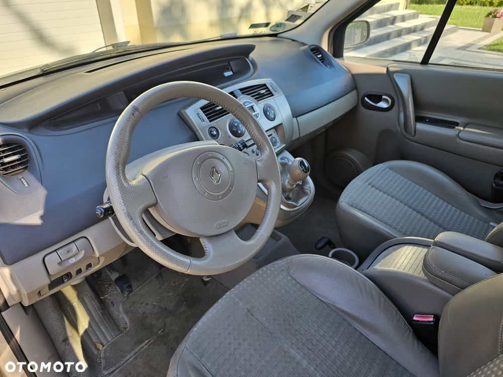 Renault Scenic - 4