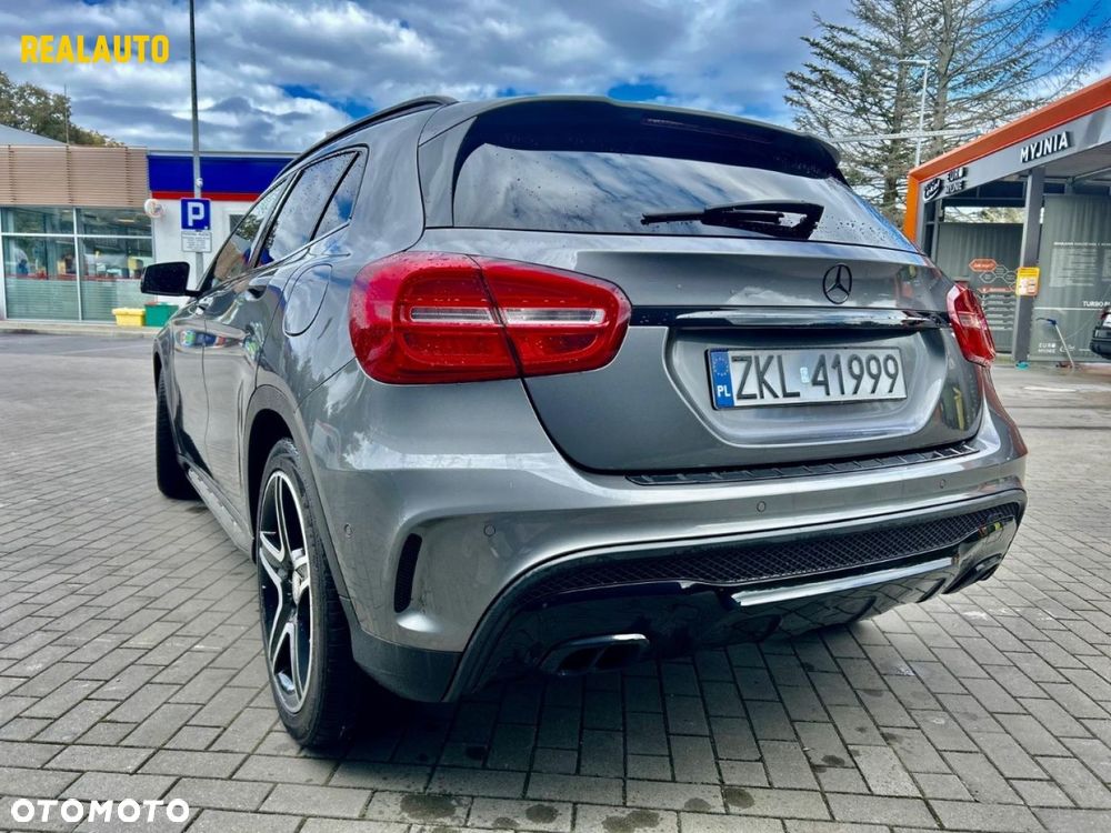 Mercedes-Benz GLA - 7
