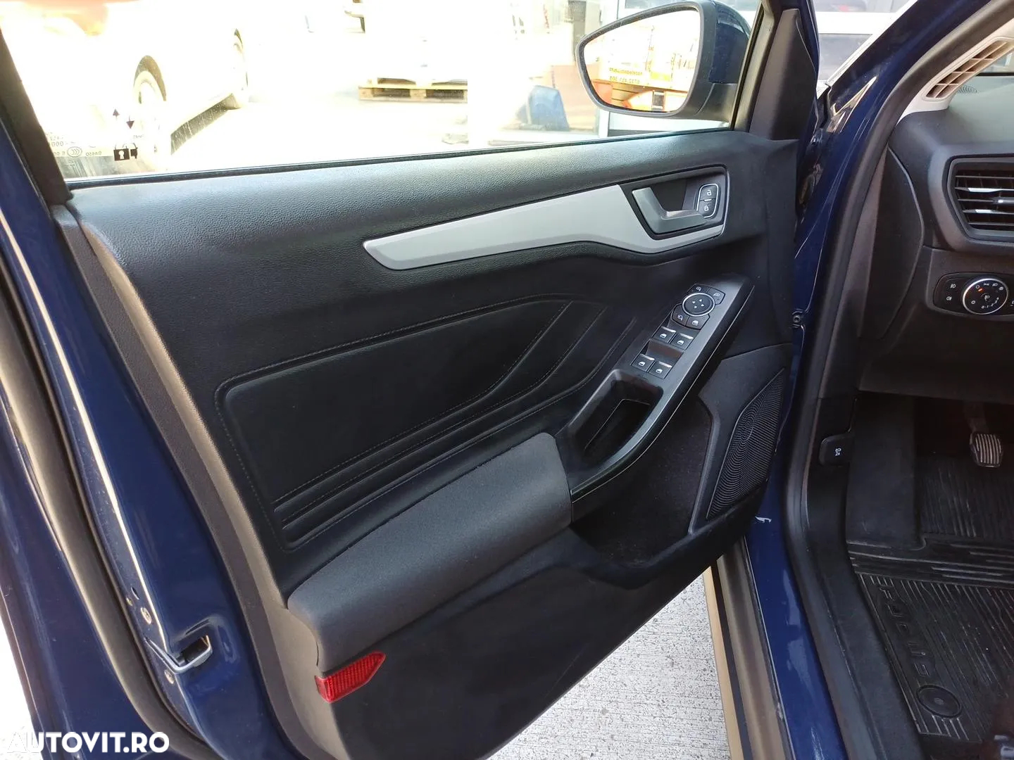 Ford Focus 1.5 EcoBlue Connected - 9