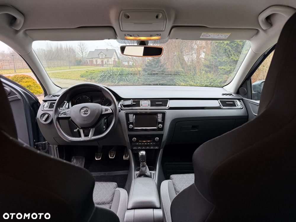 Skoda RAPID 1.2 TSI Style - 13