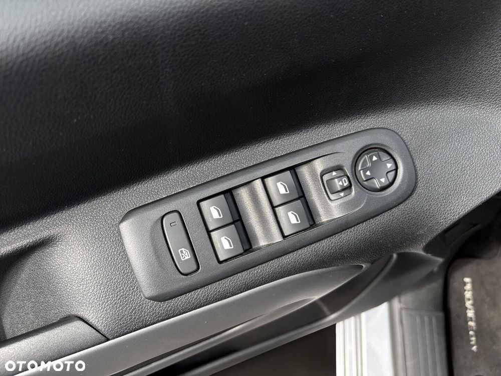Toyota Proace City Verso 1.5 D-4D Business - 20