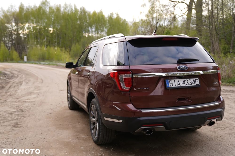 Ford Explorer - 11