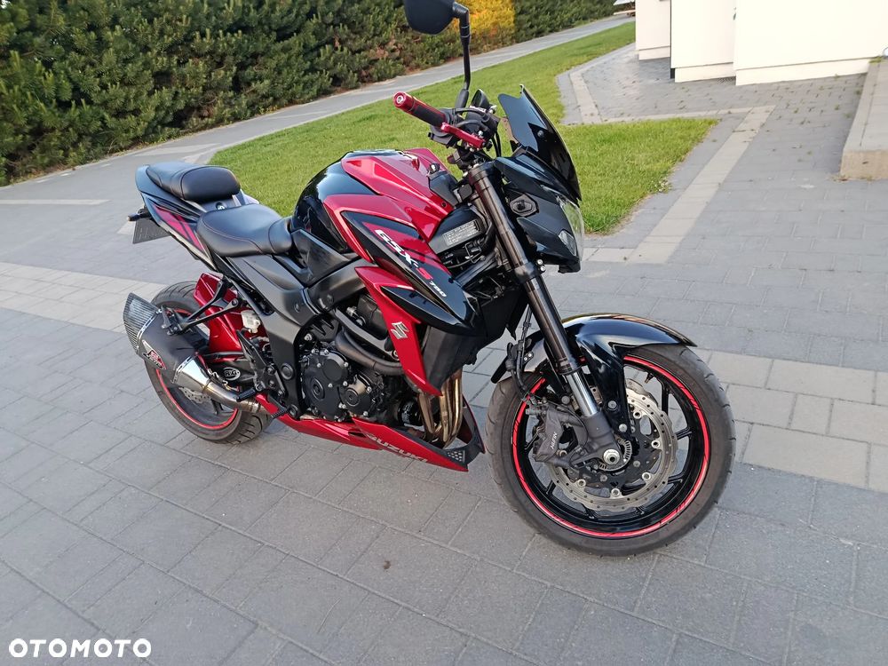 Suzuki GSX - 10