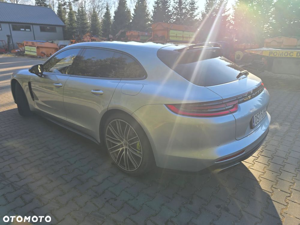 Porsche Panamera 4 - 39