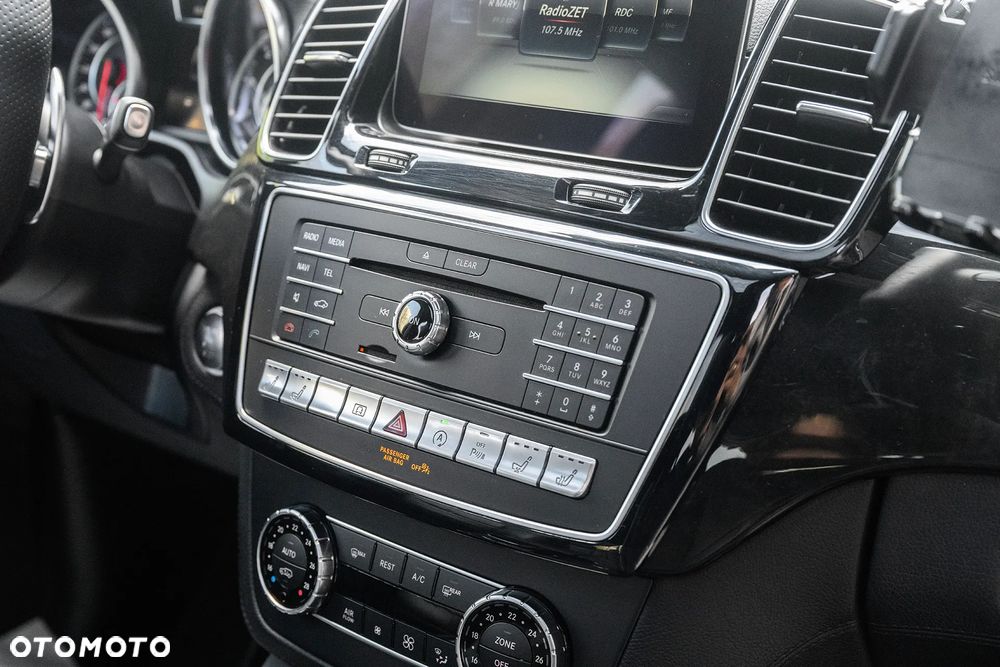 Mercedes-Benz GLE - 14