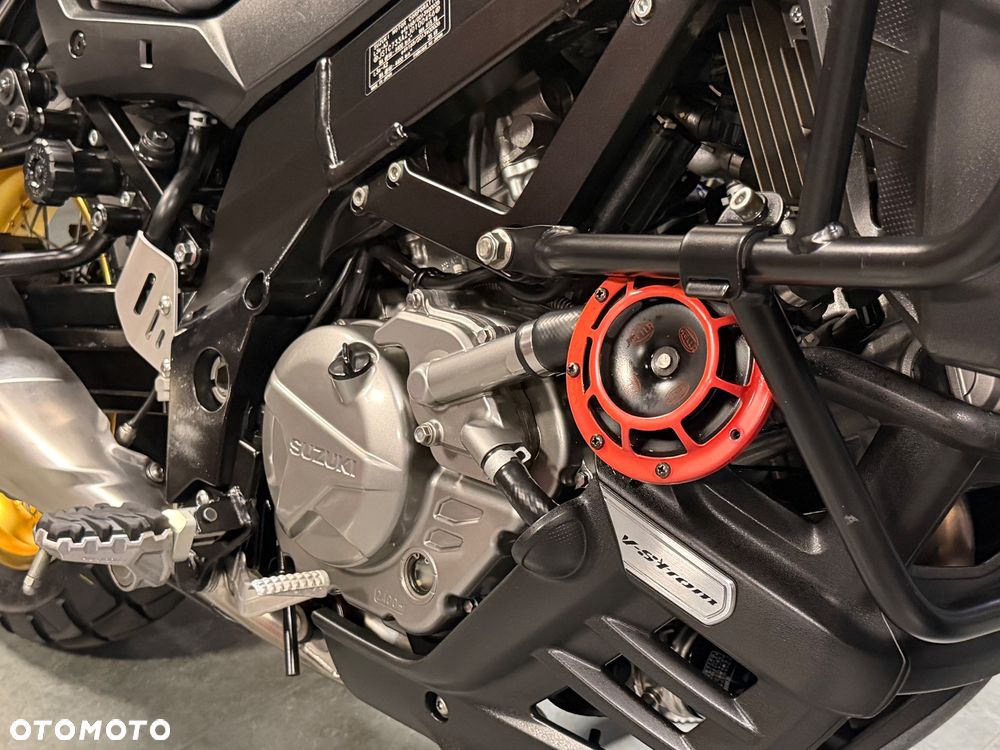 Suzuki V-STROM - 20
