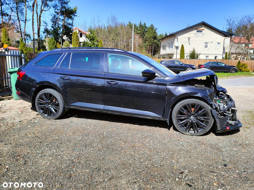 Skoda Superb 2.0 TDI 4x4 DSG Ambition - 2
