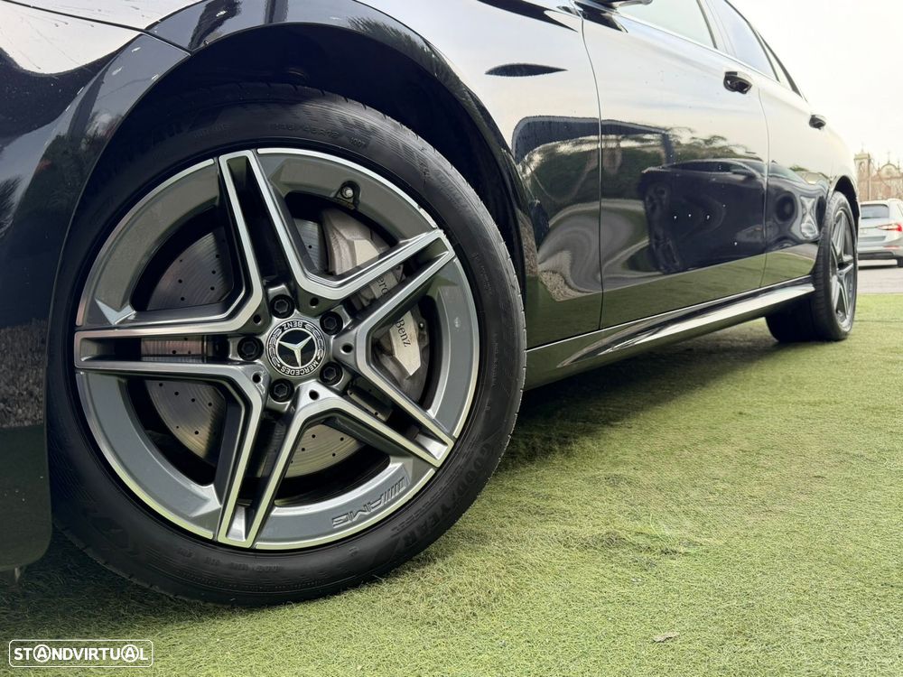 Mercedes-Benz E 300 de AMG Line - 4