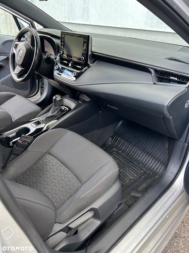 Toyota Corolla - 5