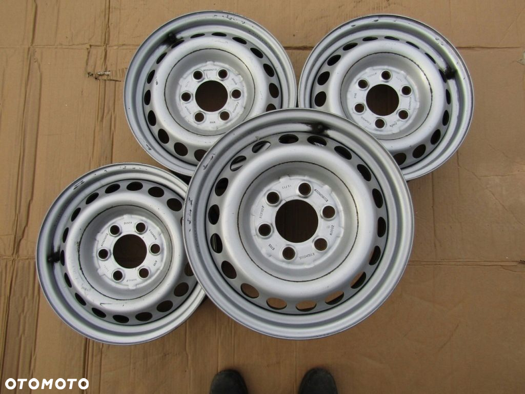 4x Felgi 16 Mercedes Sprinter 311 313 315 316 319 906 910 VW Crafter 6,5j ET62 - 3