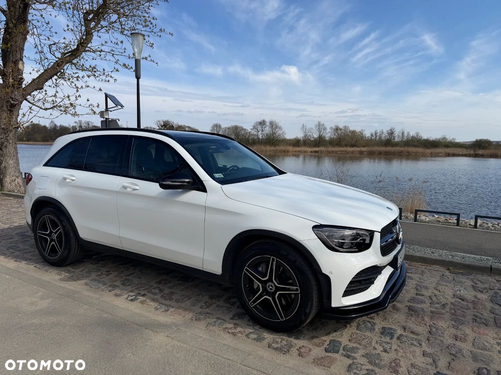 Mercedes-Benz GLC 200 4Matic 9G-TRONIC AMG Line - 20