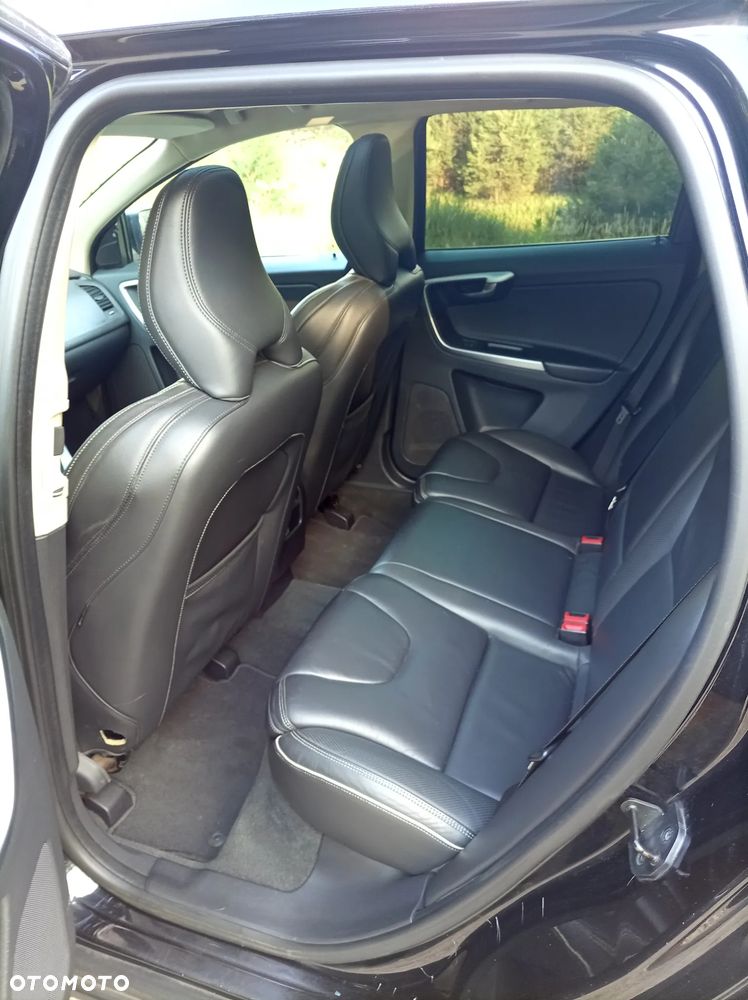 Volvo XC 60 D5 AWD Summum - 25