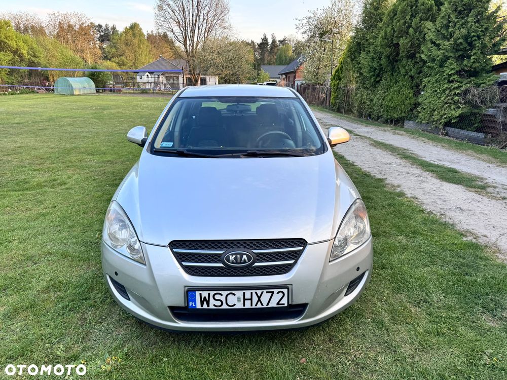 Kia Ceed 1.6 Crdi Comfort - 2