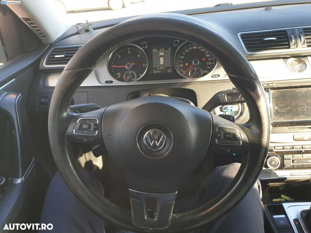 Volan Piele 3 Spite cu Padele si Comenzi FARA Airbag cu Uzura Volkswagen Passat B7 2010 - 2015 [K2124] - 1