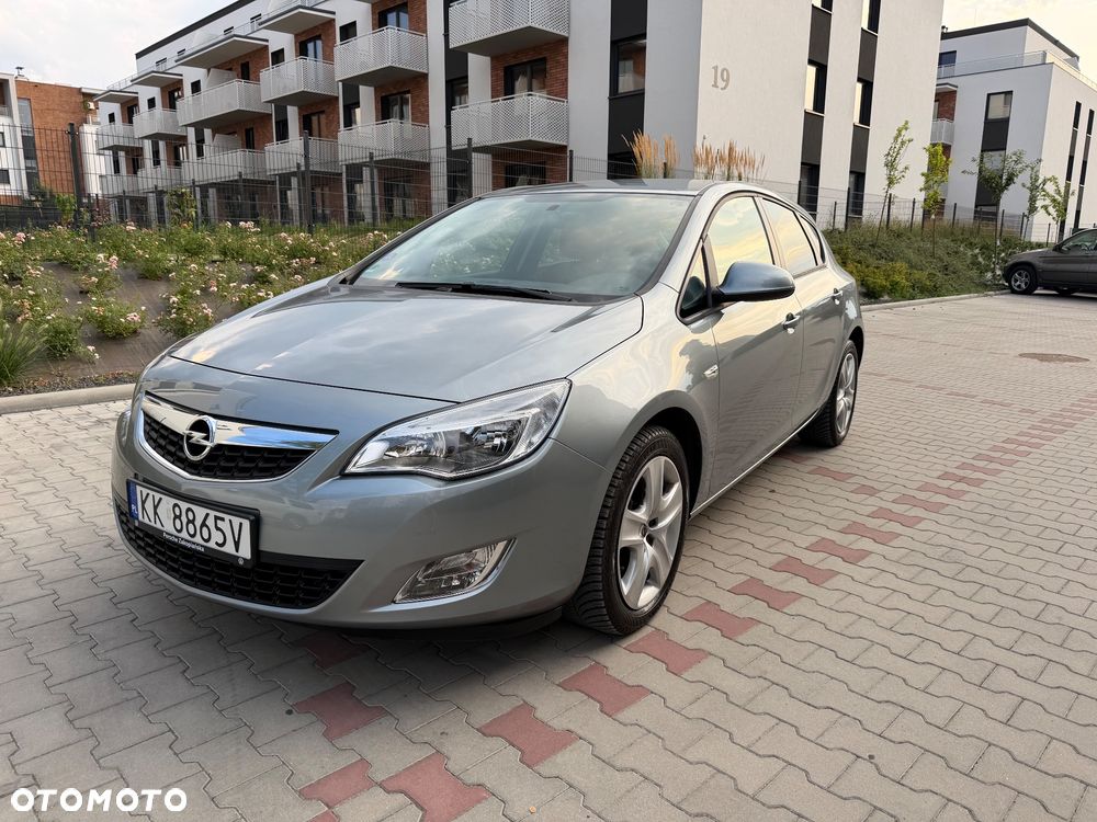Opel Astra - 1