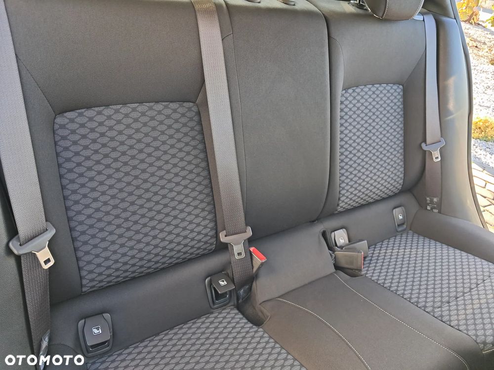 Opel Astra - 32
