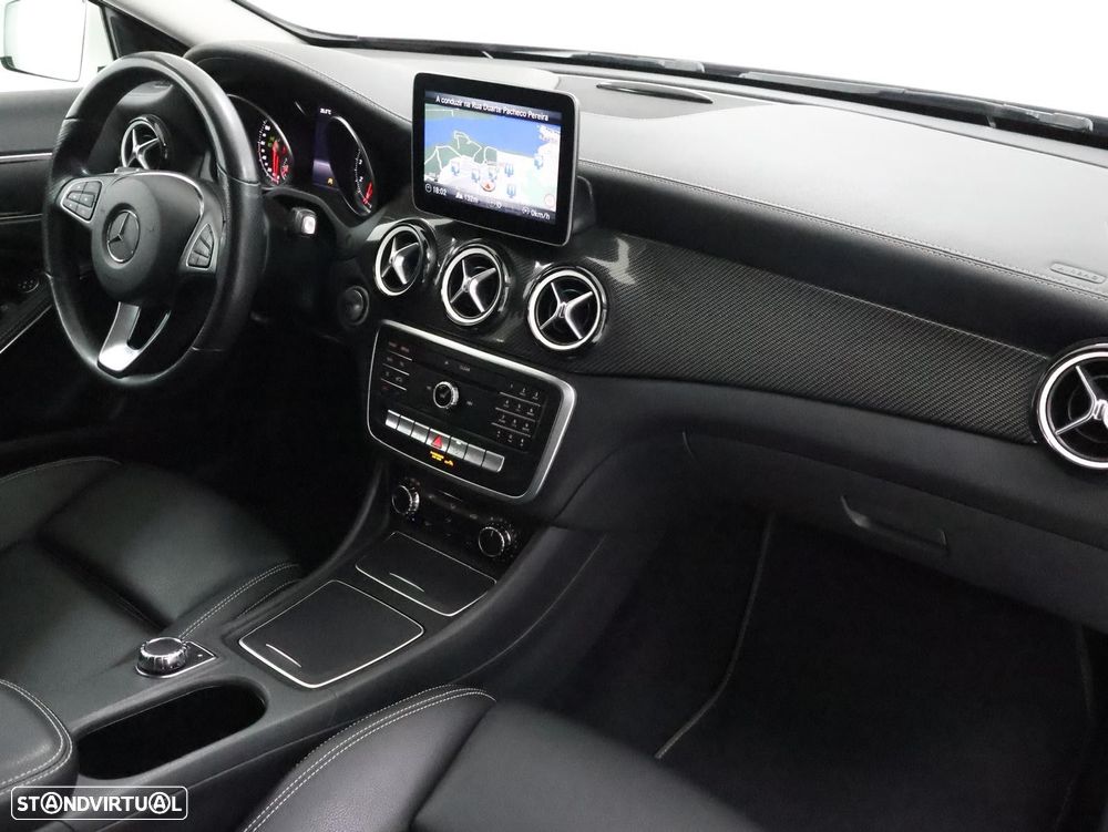 Mercedes-Benz GLA 200 AMG Line Aut. - 4