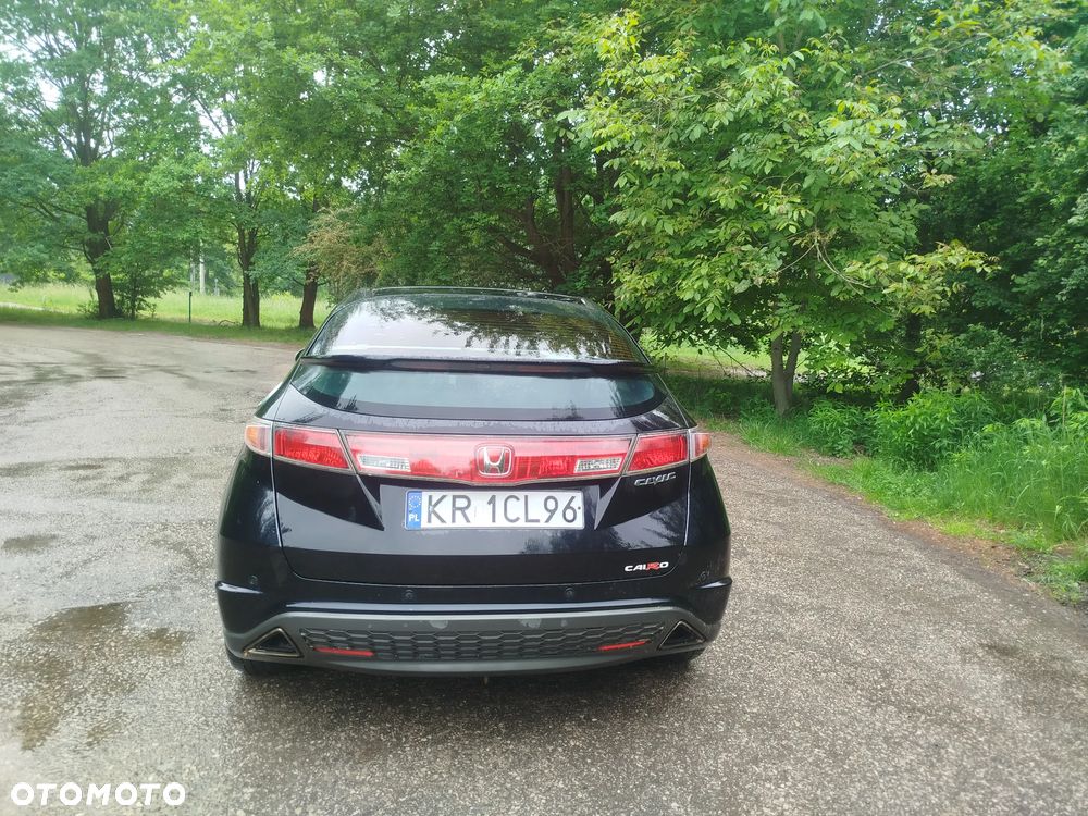 Honda Civic 1.8 Executive - 3