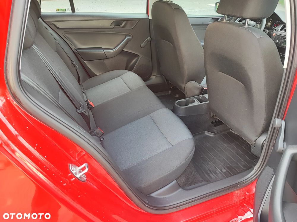 Skoda RAPID 1.2 TSI Ambition - 10