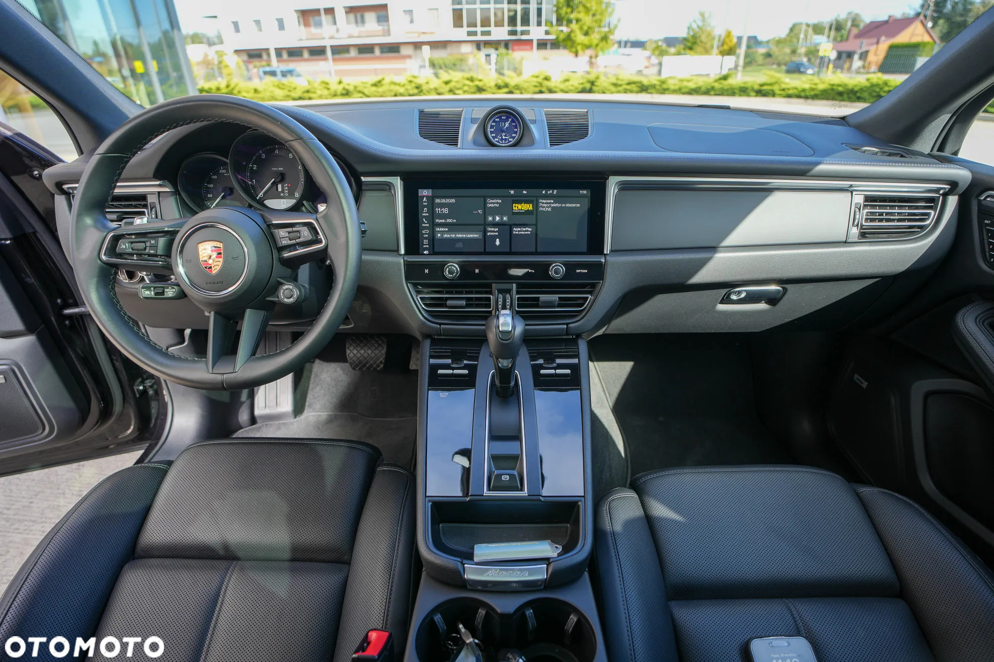 Porsche Macan Standard - 12