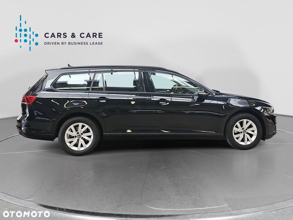 Volkswagen Passat Variant 2.0 TDI EVO Essence DSG - 19